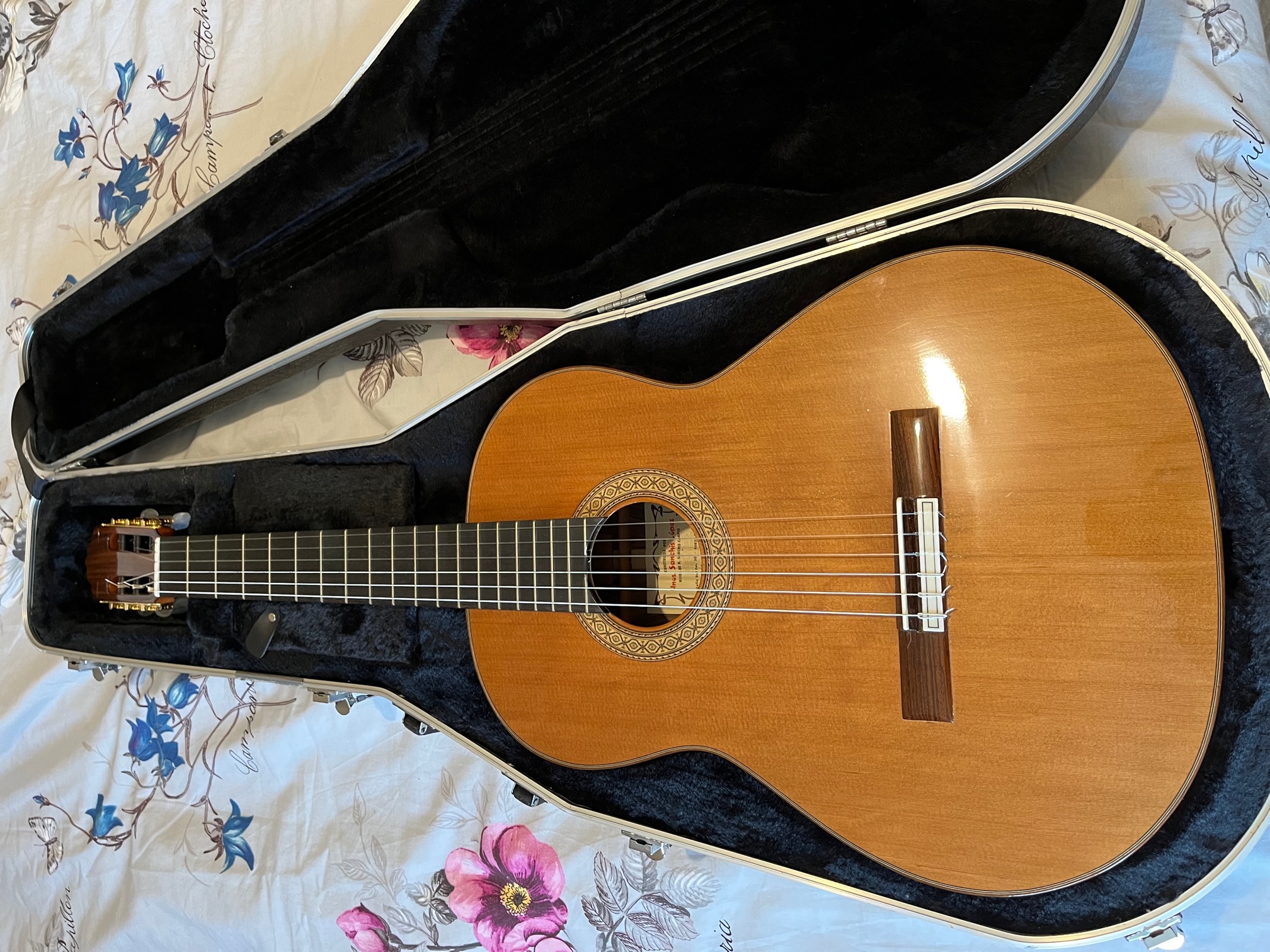 Guitare Hermanos Sanchis Lopez - J50 (2004) 1050 Carpentras (84)