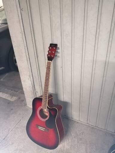 guitare sans cordes avec housse 15 Cergy (95)