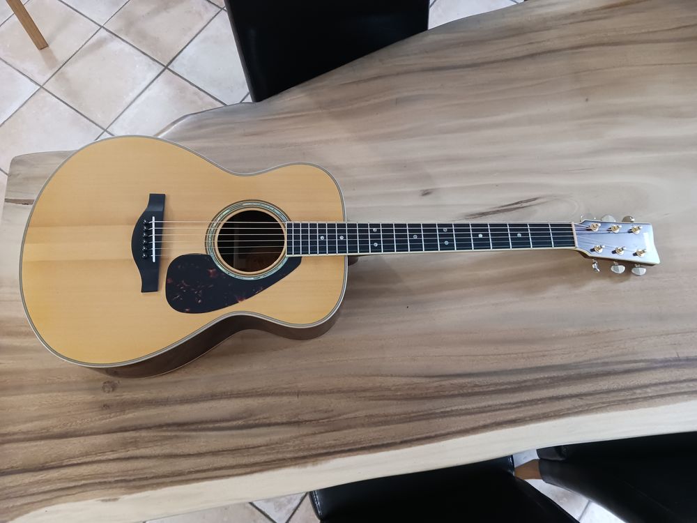 Guitare Yamaha LS16 750 Draguignan (83)