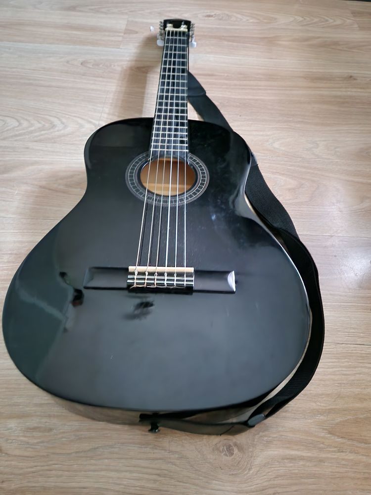 Guitare 50 Gommegnies (59)