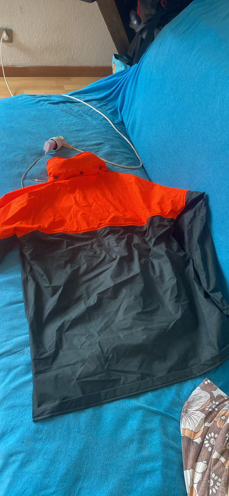 Habits de pluie neuf l� veste L pantalon S neuf jamais port� 45 Besan�on (25)