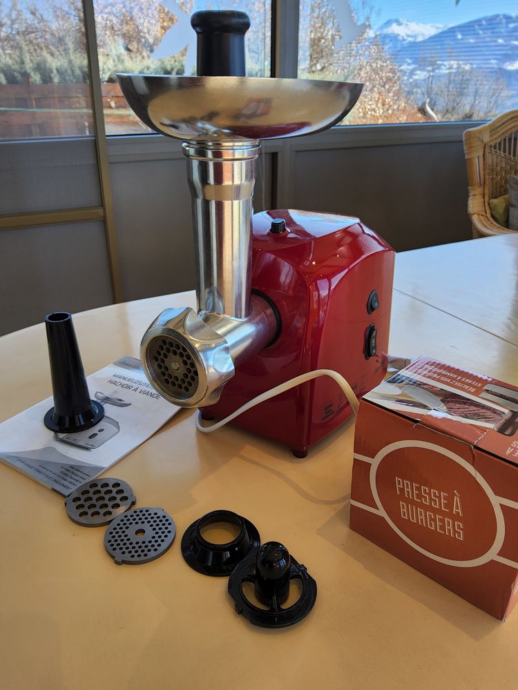 Hachoir Durand Dupont de qualit�. 50 Saint-Apollinaire (05)