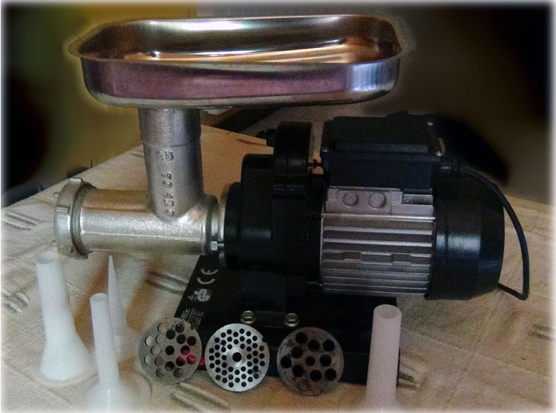 Hachoir � viande �lectrique REBER 9501 N.12 EL HP 0 Fumel (47)