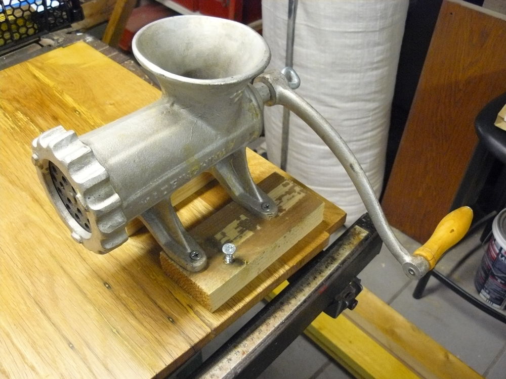 hachoir � viande manuel 25 Saint-Germain-sur-�cole (77)