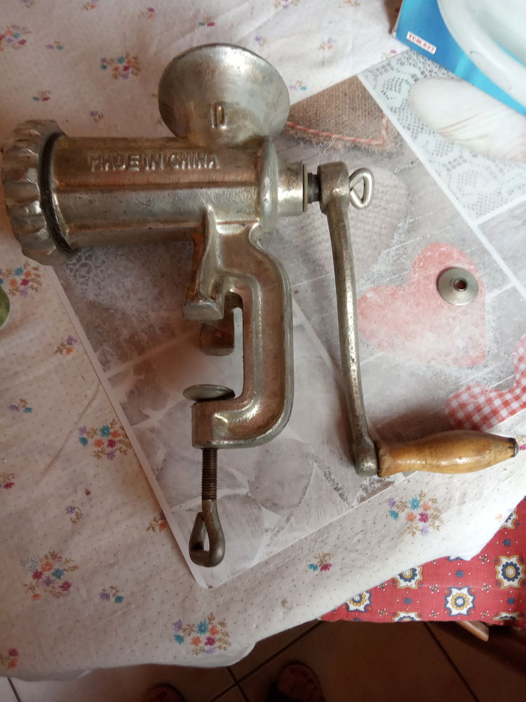 hachoir a viande 12 Morcenx (40)