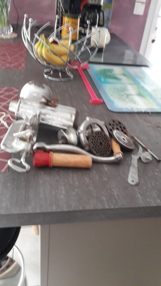 hachoir a viande 30 Azay-le-Br�l� (79)