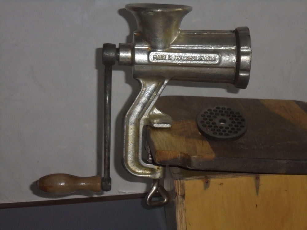 Hachoir � viande 15 Le Thillot (88)