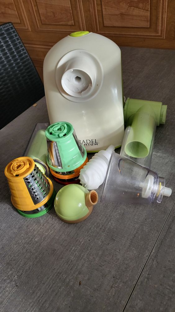 hachoir 30 Montlu�on (03)