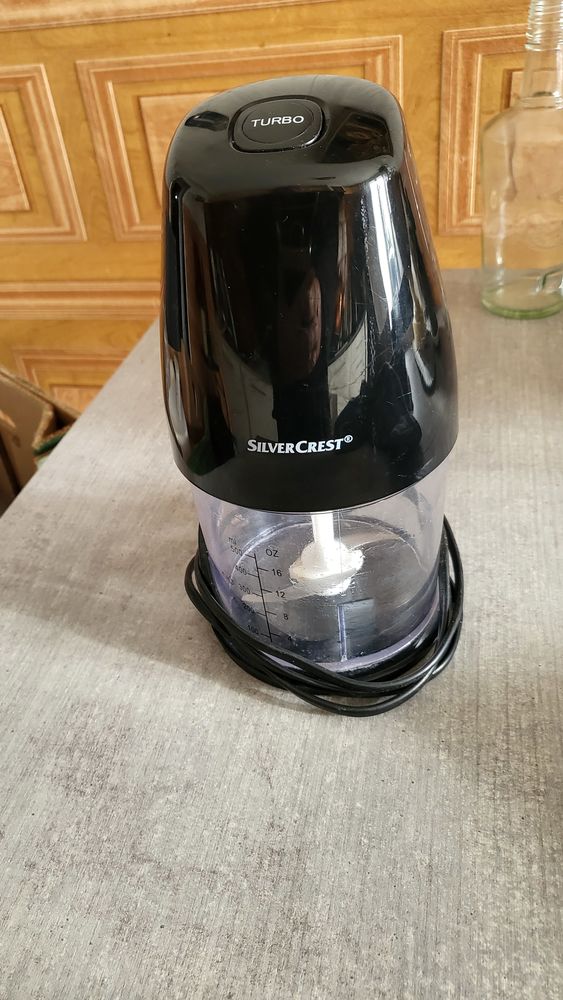 hachoir 10 Montlu�on (03)