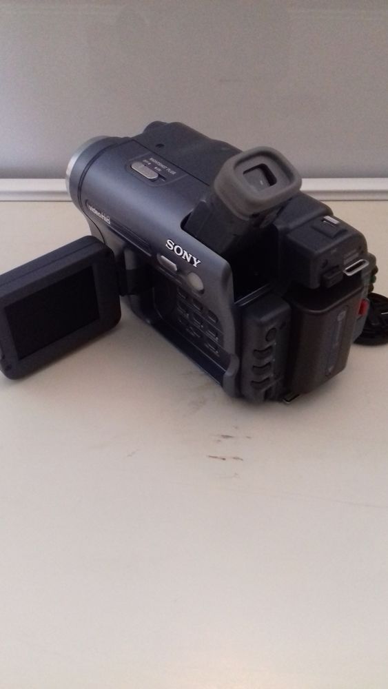 Handycam SONY 0 Avignon (84)