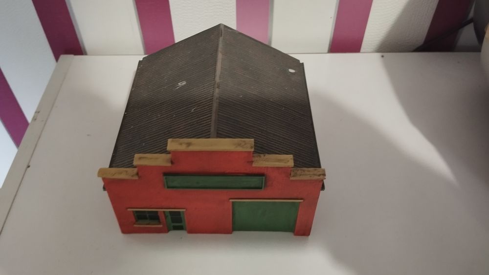 Hangar industriel anglais Ho 18 Vire (14)