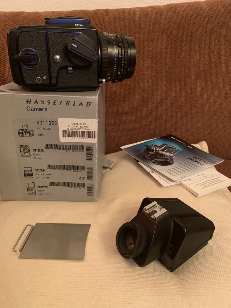 Hasselblad 501 C/M, Planar, A12 et prisme PME 0 Saint-Didier-la-For�t (03)