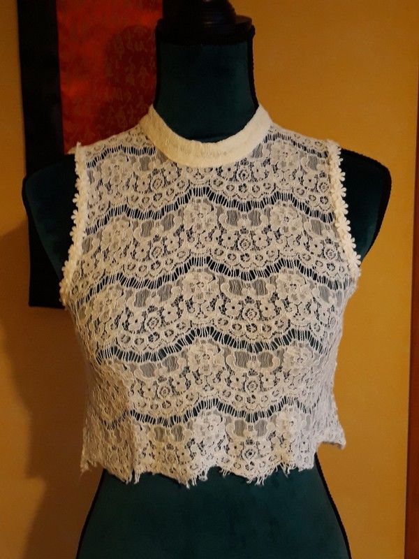 Haut en dentelle - Forever 21 - Taille S 3 Livry-Gargan (93)