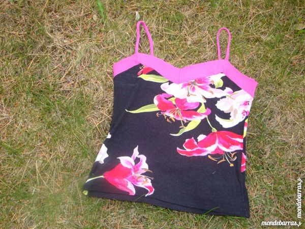 Haut fantaisie � bretelles 3 Nimes (30)