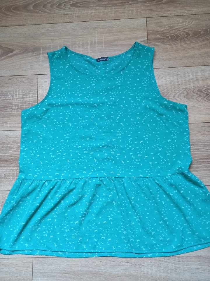 Haut femme sans manches vert marque In Extenso taille 44-46 3 Villiers (86)