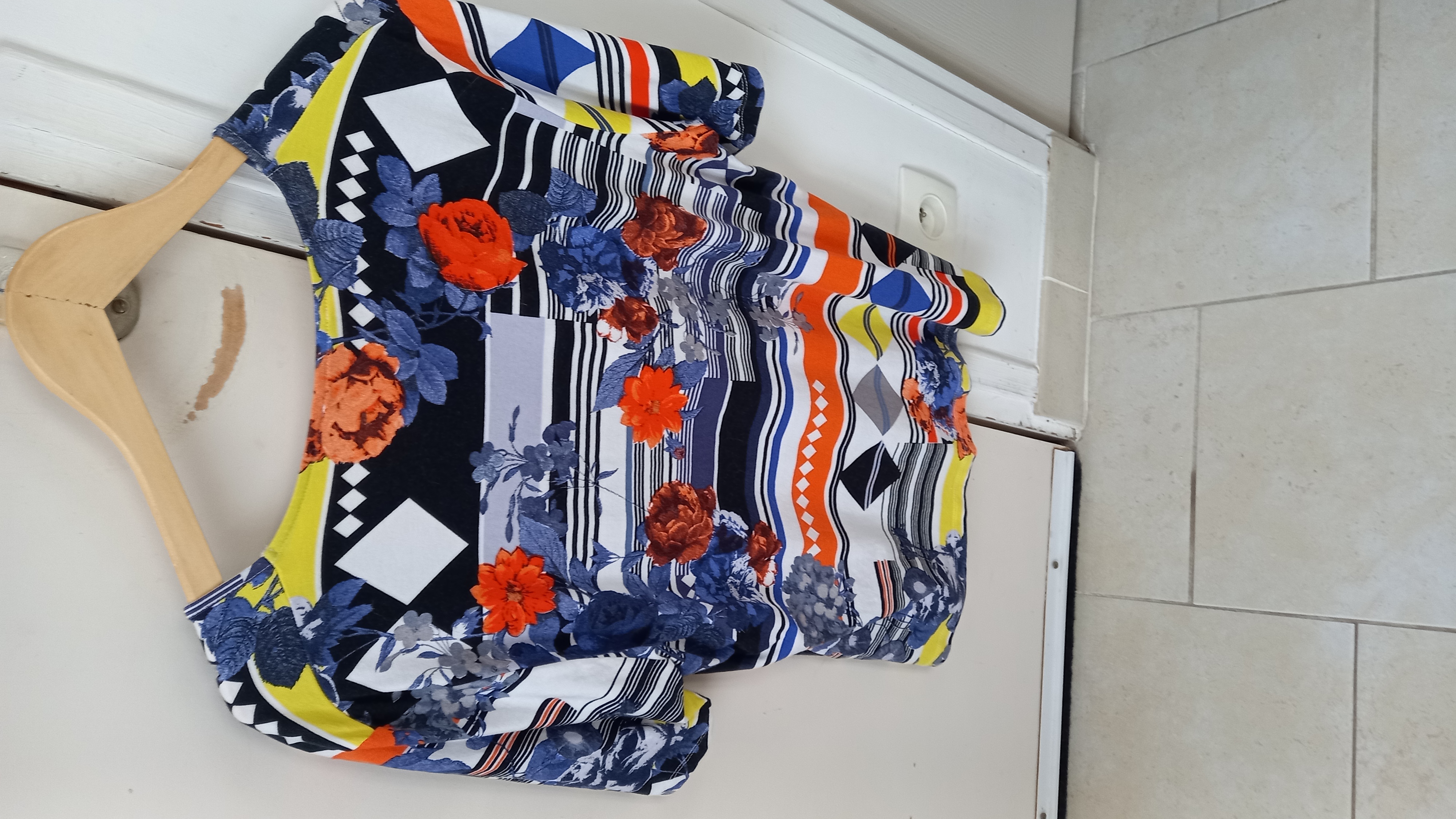 Haut Neuf pour femme, Christine Laure multicolore, taille 4 5 Reims (51)