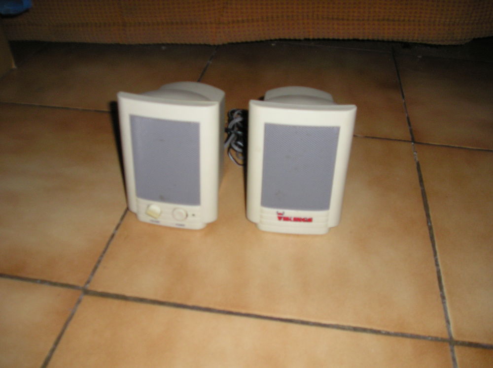 Haut-parleurs vintage viking
10 Sept�mes-les-Vallons (13)