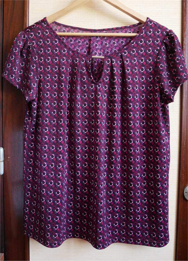 haut prune avec impressions 10 Saint-Germain-du-Plain (71)