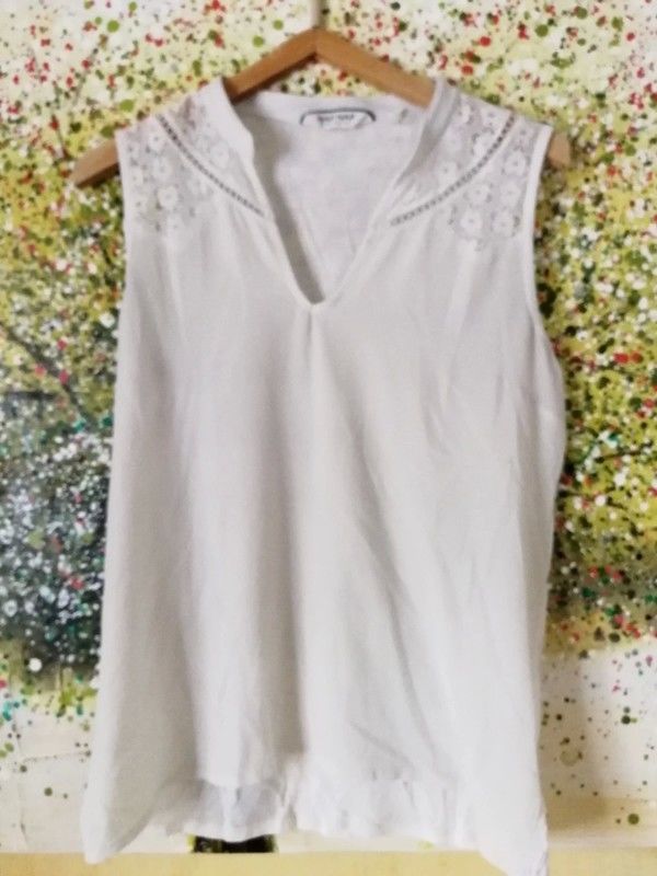 Haut sans manche Naf Naf  S 2 Vinezac (07)