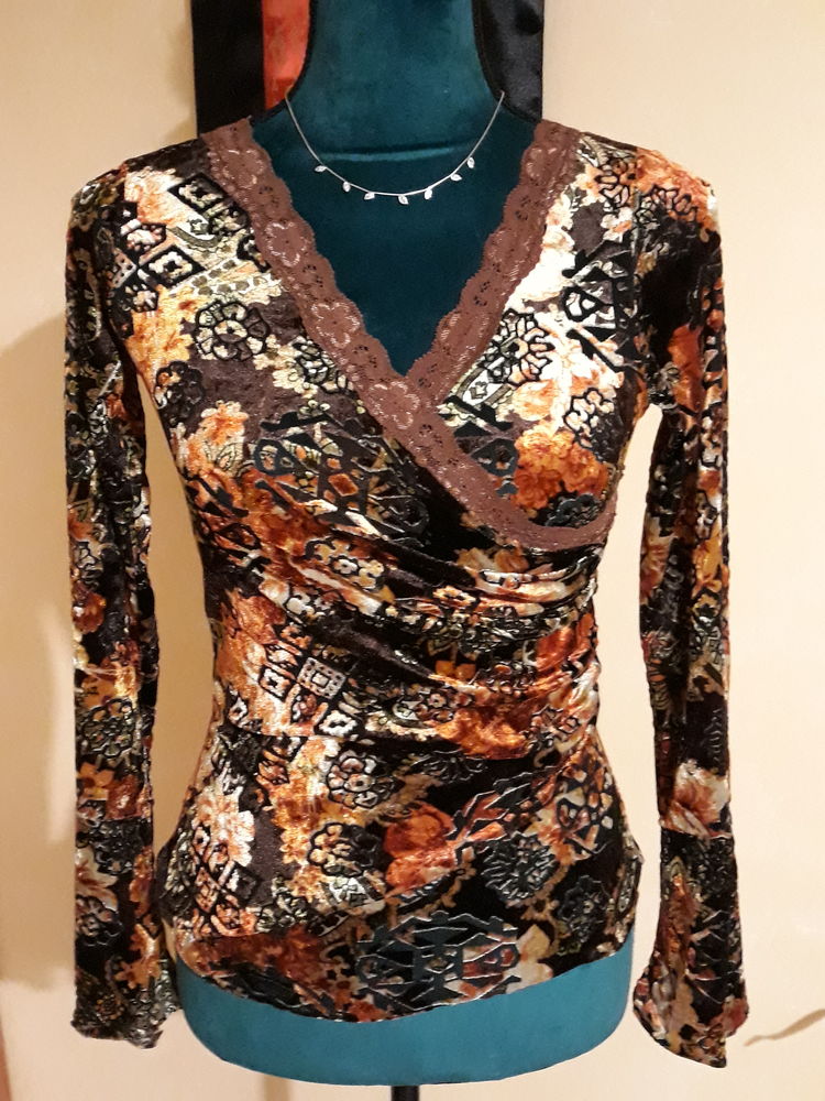 Haut style boh�me - marron et orange - Camaieu - Taille 1
15 Livry-Gargan (93)