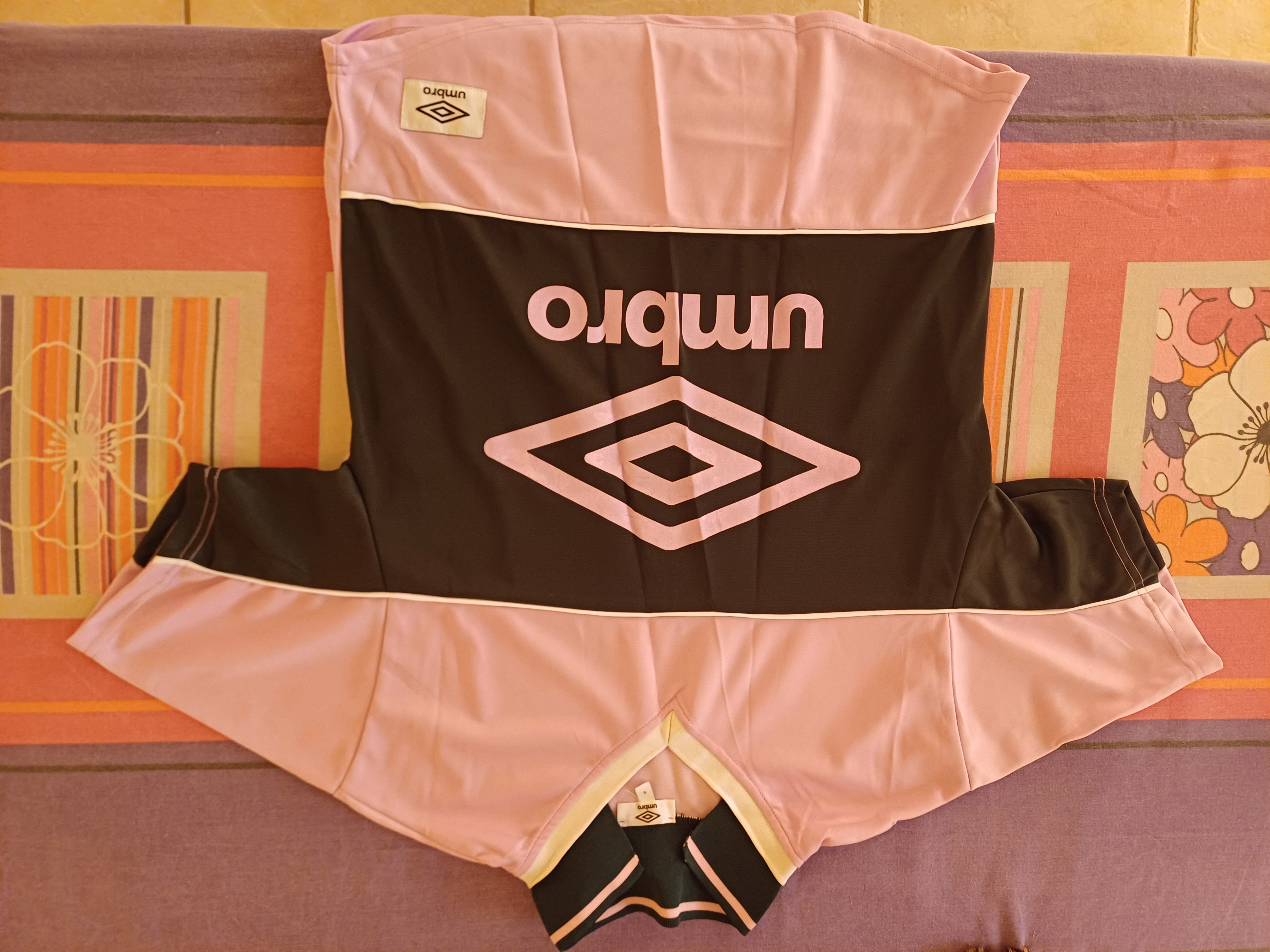 Haut style polo femme 10 Bois de N�fles Saint Paul (97)