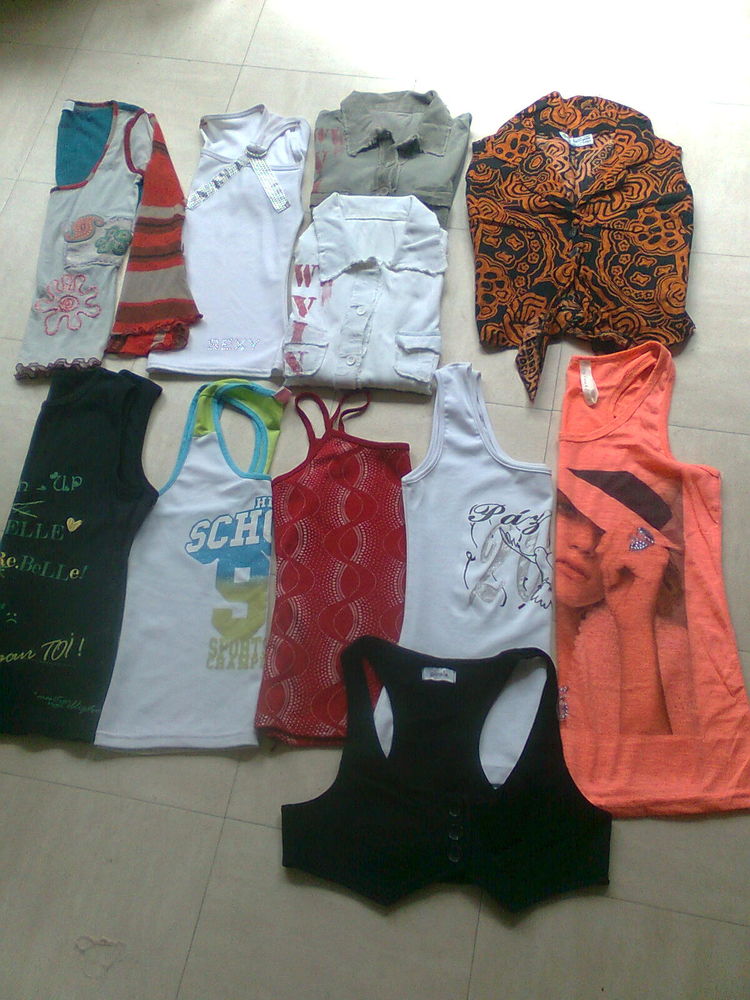 11 HAUTS  pour l'�t� - taille S - zoe 2 Martigues (13)