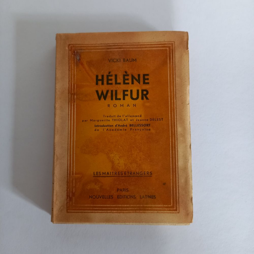 H�l�ne Wilfur, roman, �tudiante en chimie, 1947 1 Saumur (49)