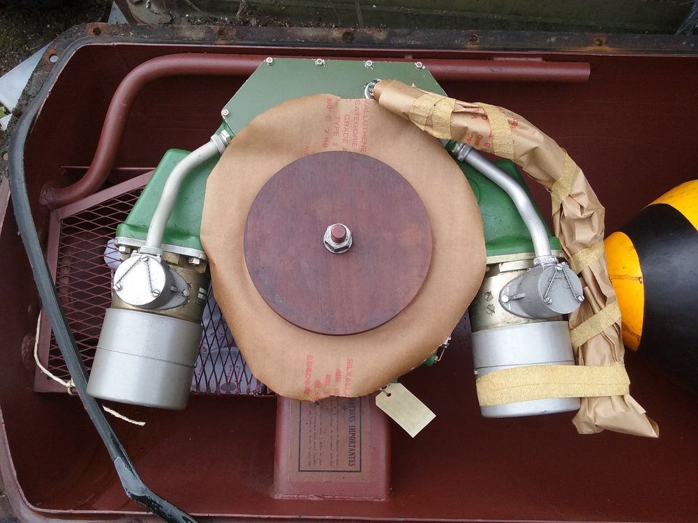 h�lices compl�tes de flamant MD312
1990 Montceau-les-Mines (71)