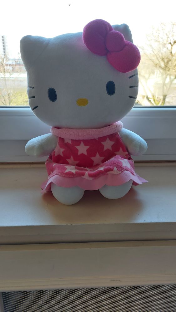 Hello Kitty (peluche) 19 Fontenay-aux-Roses (92)