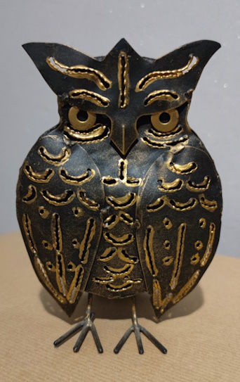  Hibou porte bougie en m�tal 
8 Vals-les-Bains (07)