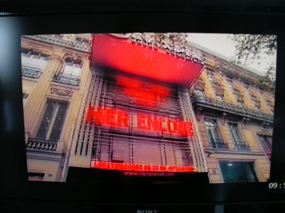 DVD  HIER ENCORE  enregistr� � la t�l� avec Charles AZNAVOU
3 Saint-Etienne (42)