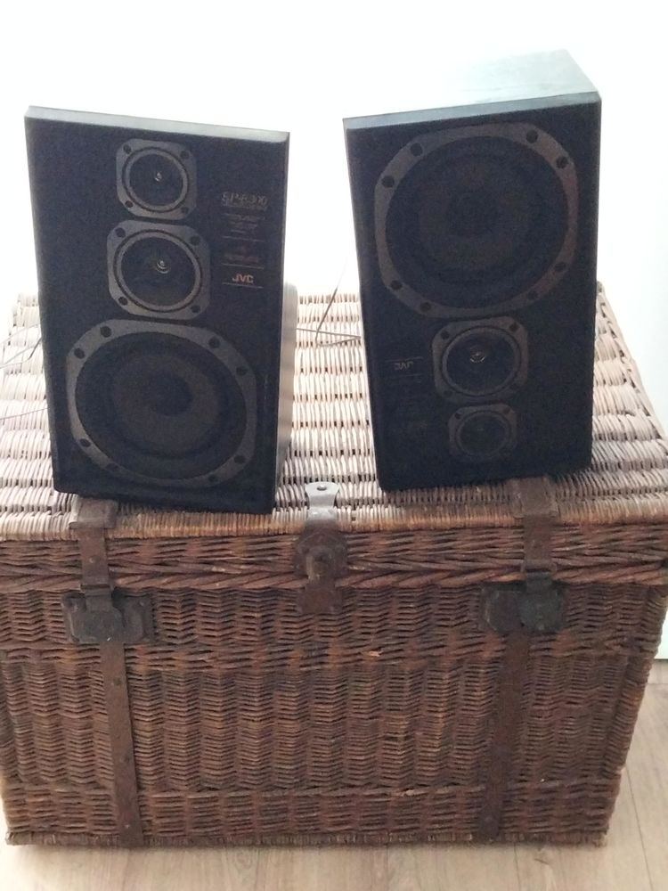 Lot Hifi Jvc, ampli, enceintes, lecteur DVD.
Faire offre 2 Paris 14 (75)