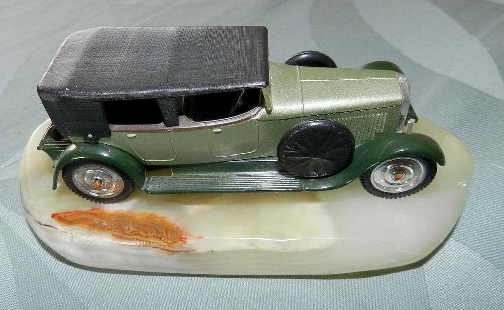 HISPANO SUIZA H6B (1926)  Mod�le r�duit 3 Bailly (78)