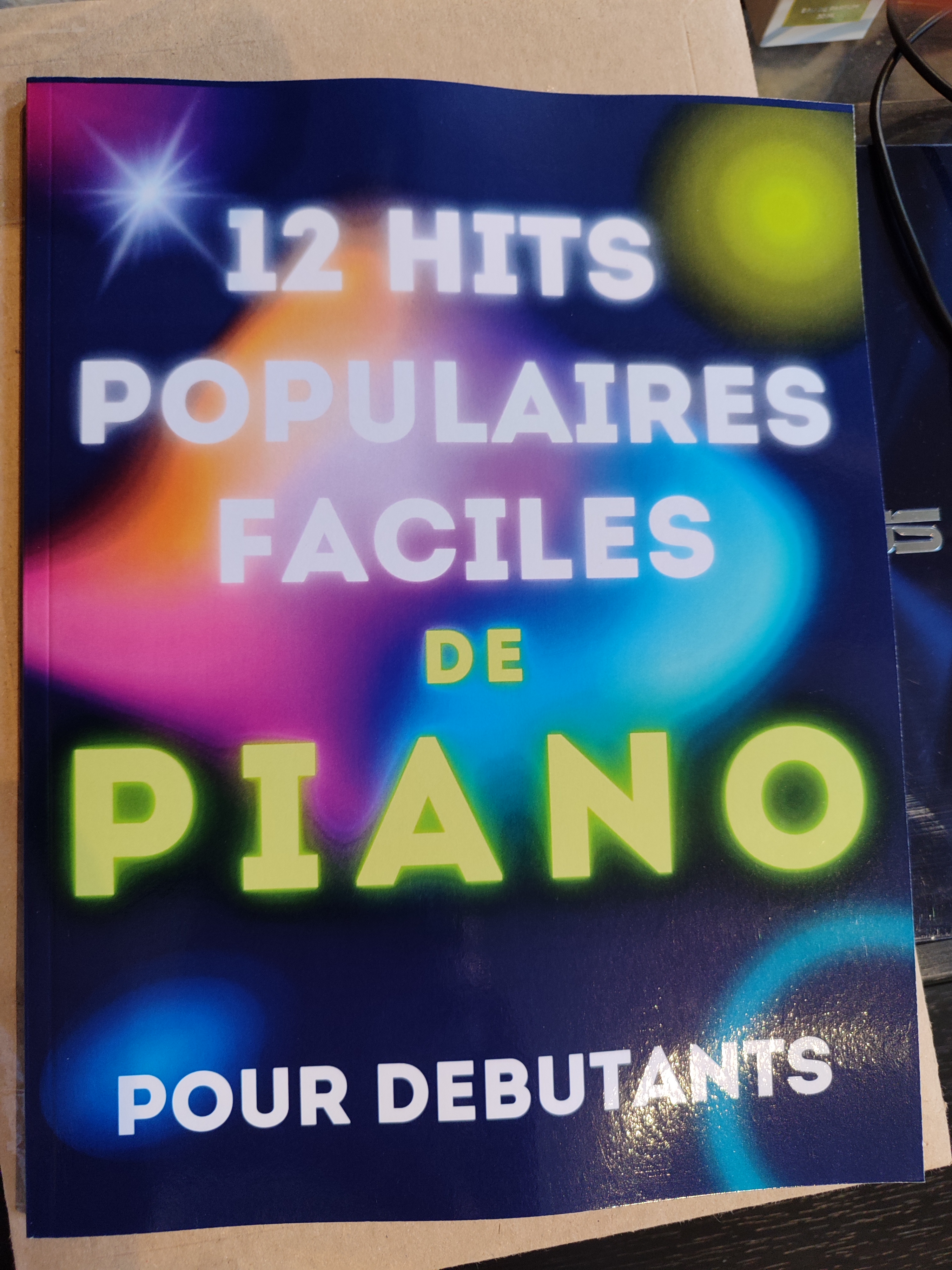 12 Hits Populaires Faciles de Piano pour D�butants 14 Nice (06)
