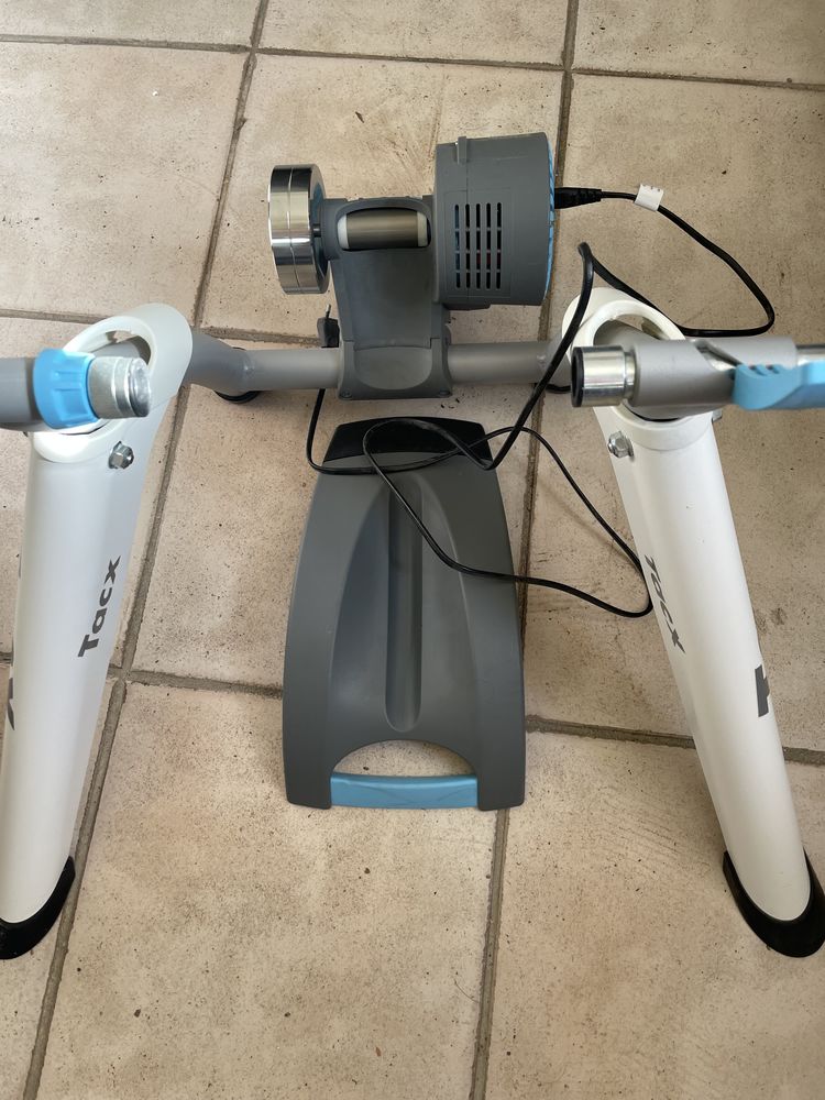 Home tra�ner tacx flow 0 Beaumes-de-Venise (84)