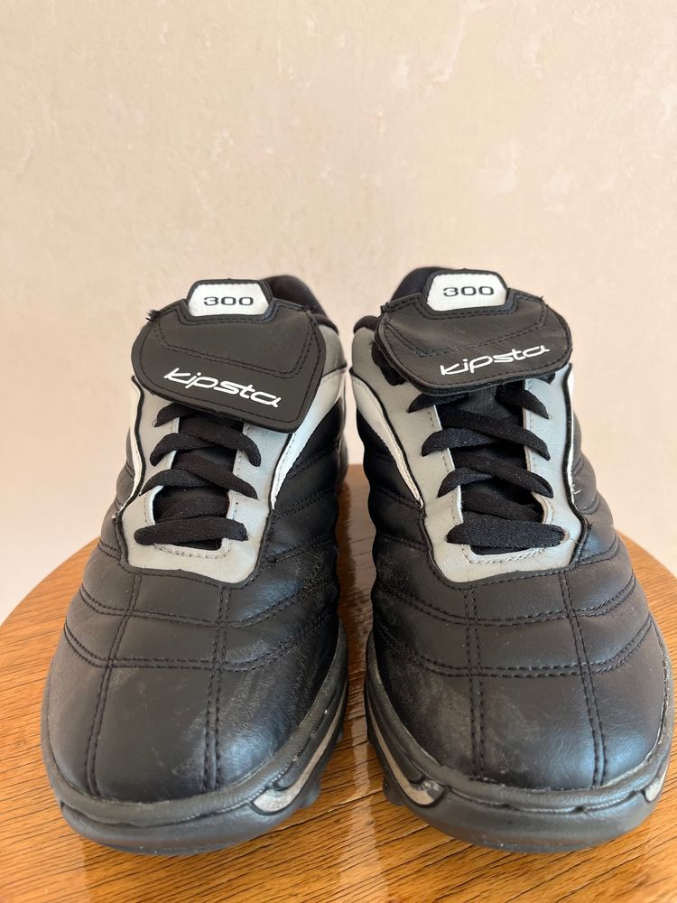 Homme, Chaussures KIPSTA 300, crampons, P.42, Bon �tat 8 Paris 19 (75)