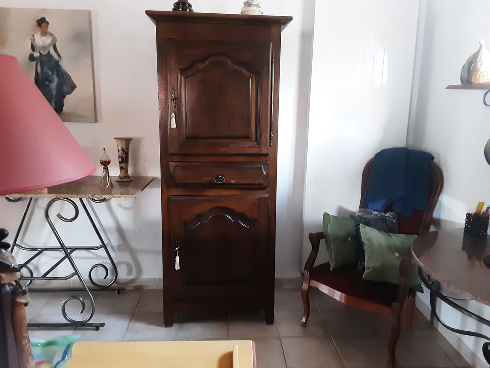 HOMME DEBOUT CHENE MASSIF 190 Villeveyrac (34)