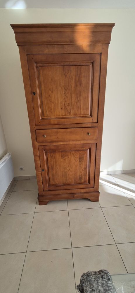 HOMME-DEBOUT MASSIF 1155 Boulazac (24)