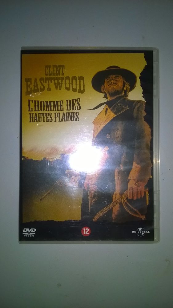 DVD L'homme de hautes plaines
clint eastwood
1973 5 Talange (57)