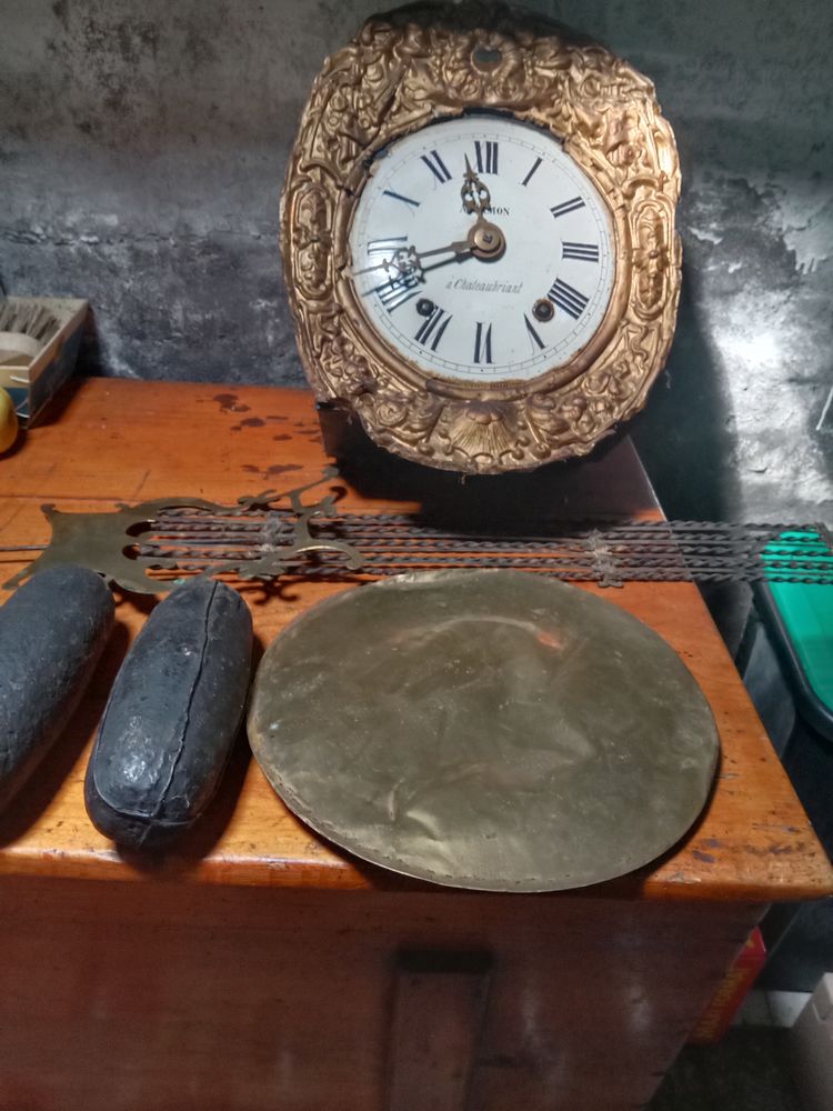 Horloge ancien 0 Roug� (44)