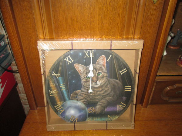 horloge avec chat
15 Saint-Just-en-Chaussée (60)