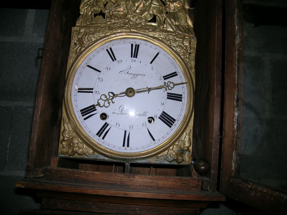 horloge comtois  en �tat de marche bonne �tat 200 Jussac (15)