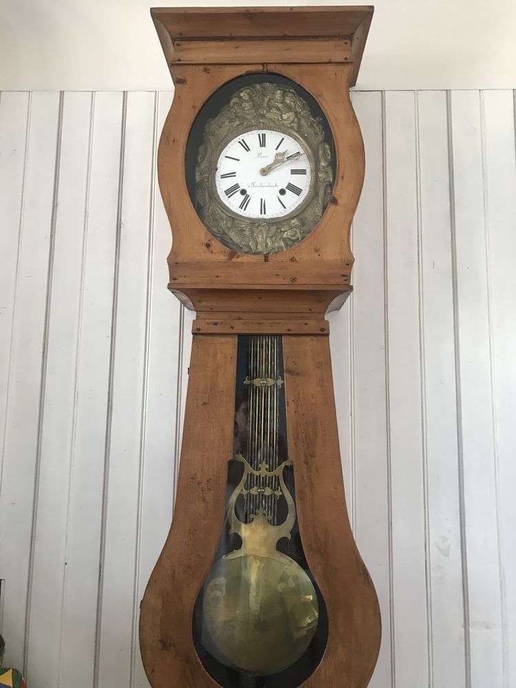 Horloge comtoise
Pourra  � Fourchambault 1200 Le Pouliguen (44)