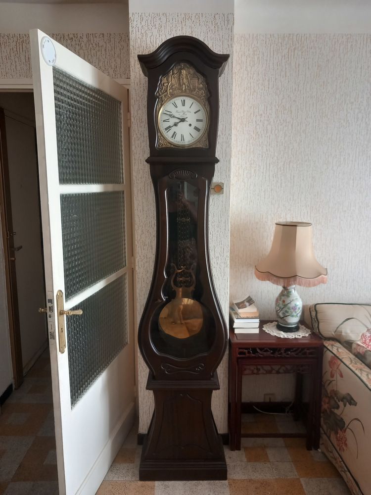 Horloge comtoise 
600 Marseille 12 (13)