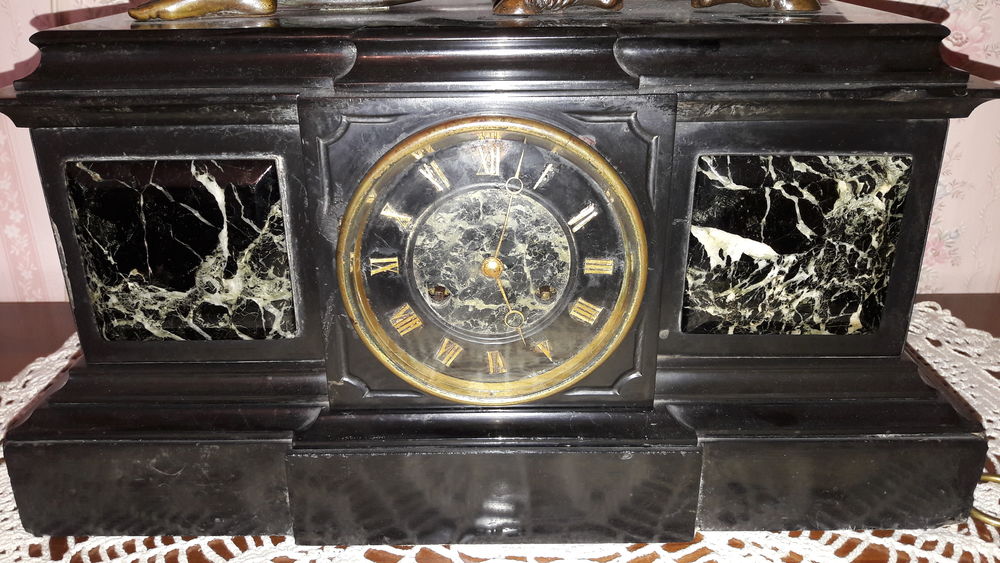 horloge marbre et bronze 19�me 600 Saint-Leu-la-For�t (95)