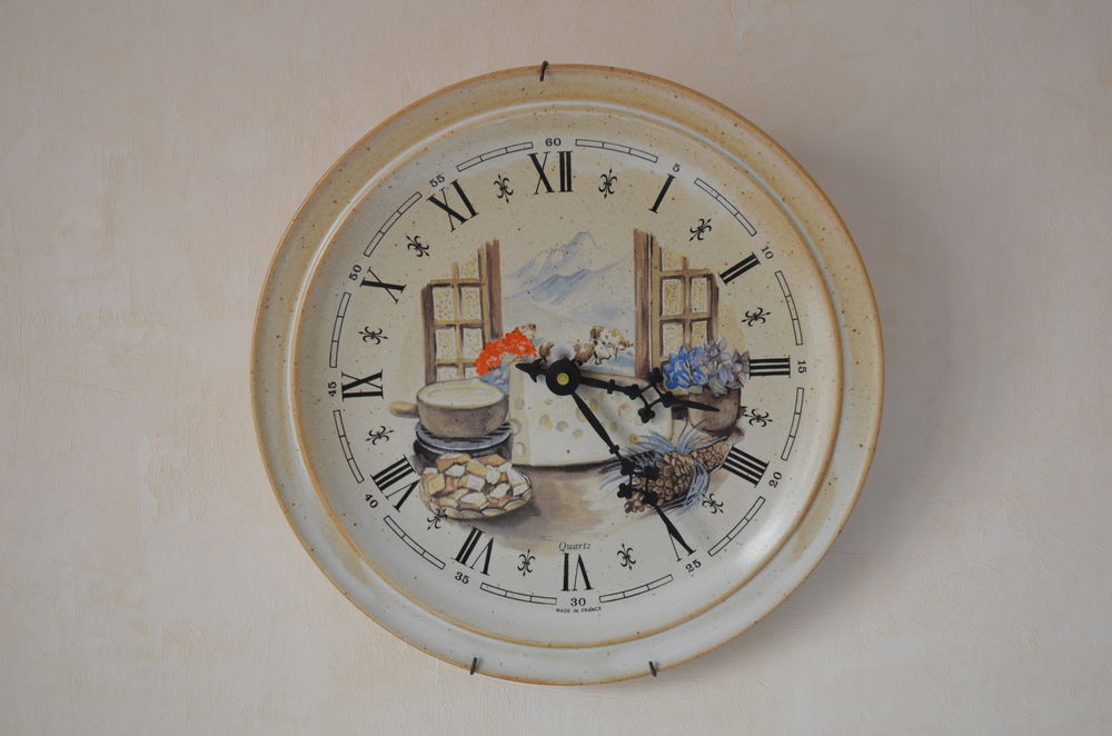 Horloge murale, assiette en grès, décor fondue savoyarde 15 Pont-Sainte-Maxence (60)