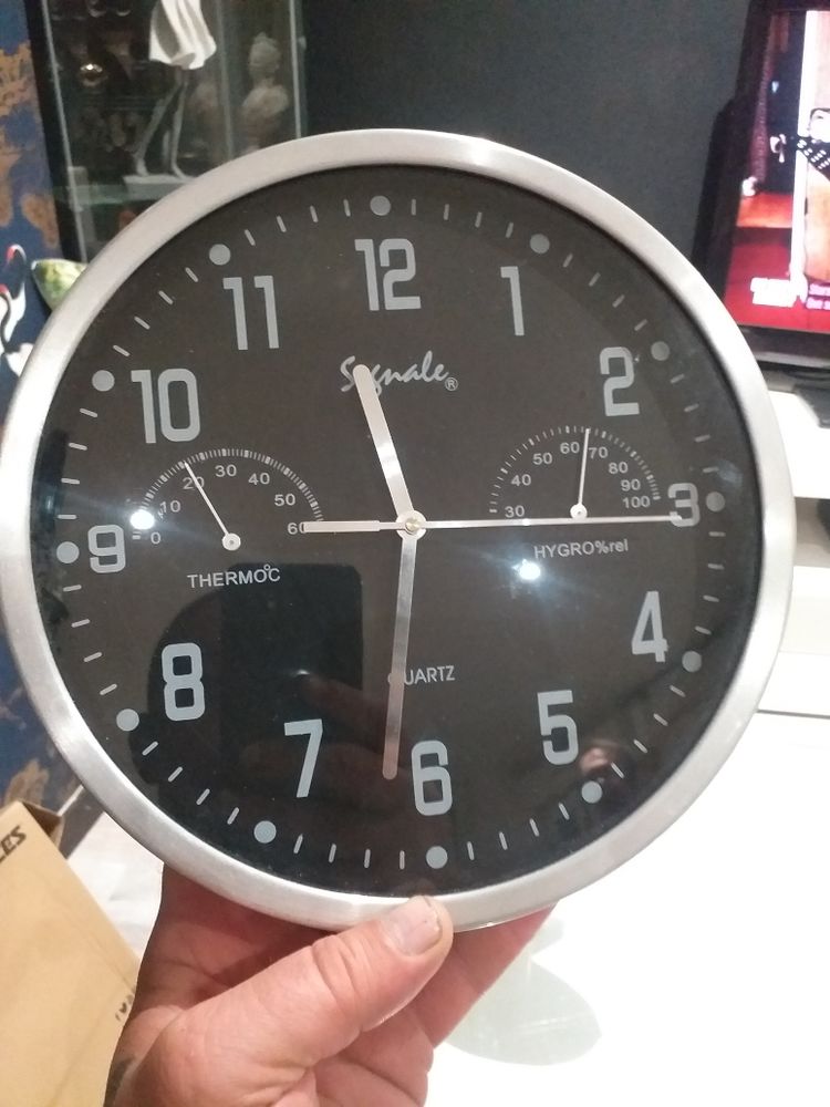 horloge murale en inox 22 centimetres de circonf�rence 4 Ch�teaulin (29)