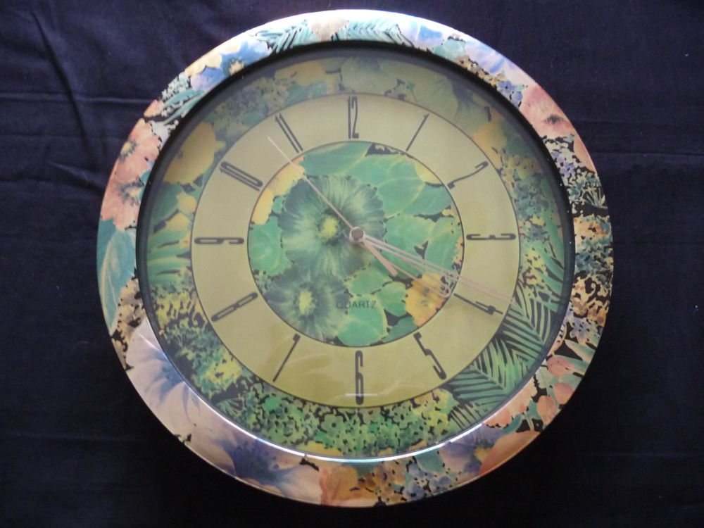 Horloge murale � quartz
8 Mouvaux (59)