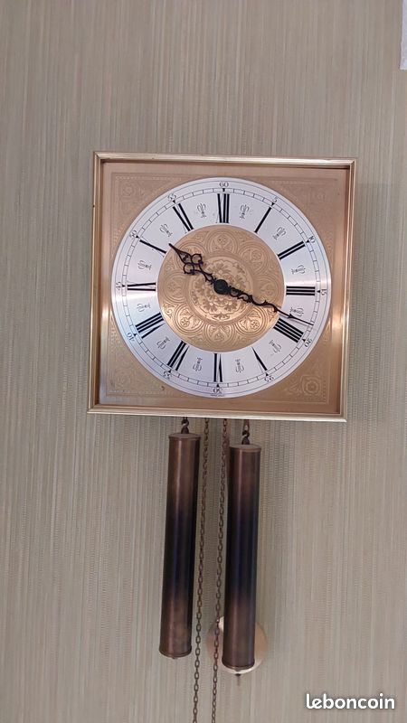 Horloge murale tempus fugit 70 Pont-du-Ch�teau (63)