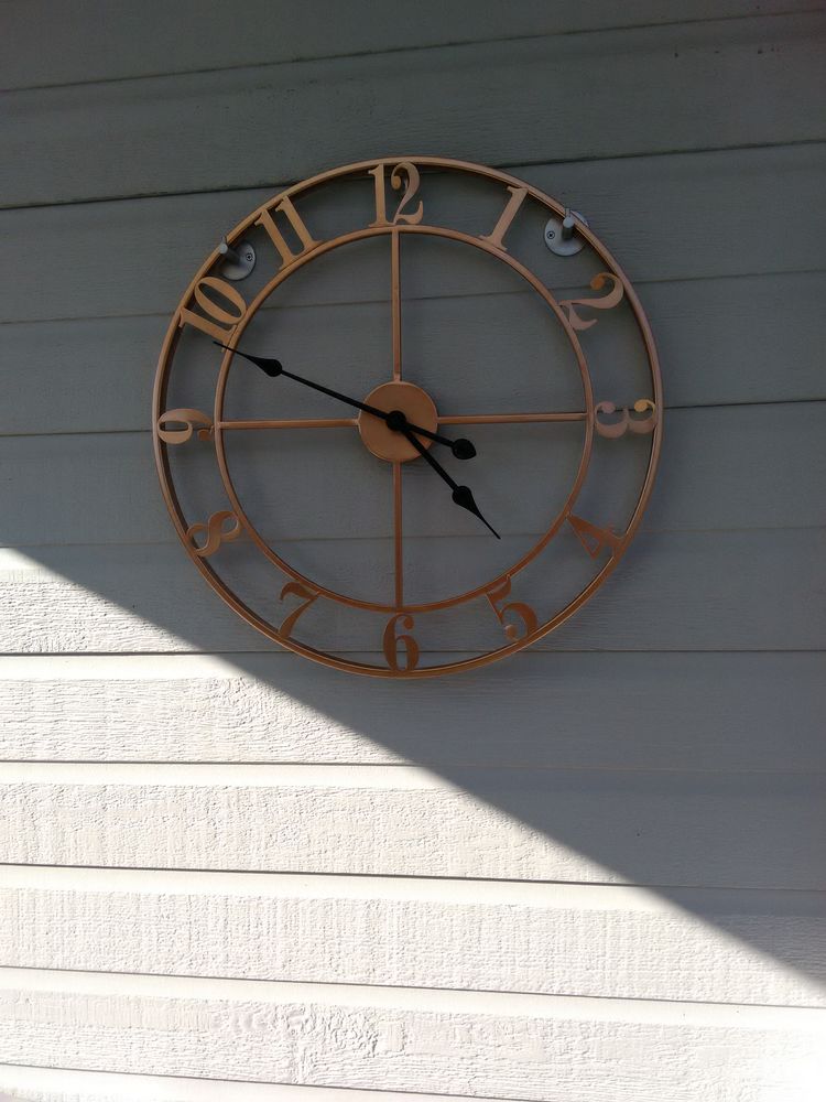 horloge murale 15 Aix-les-Bains (73)